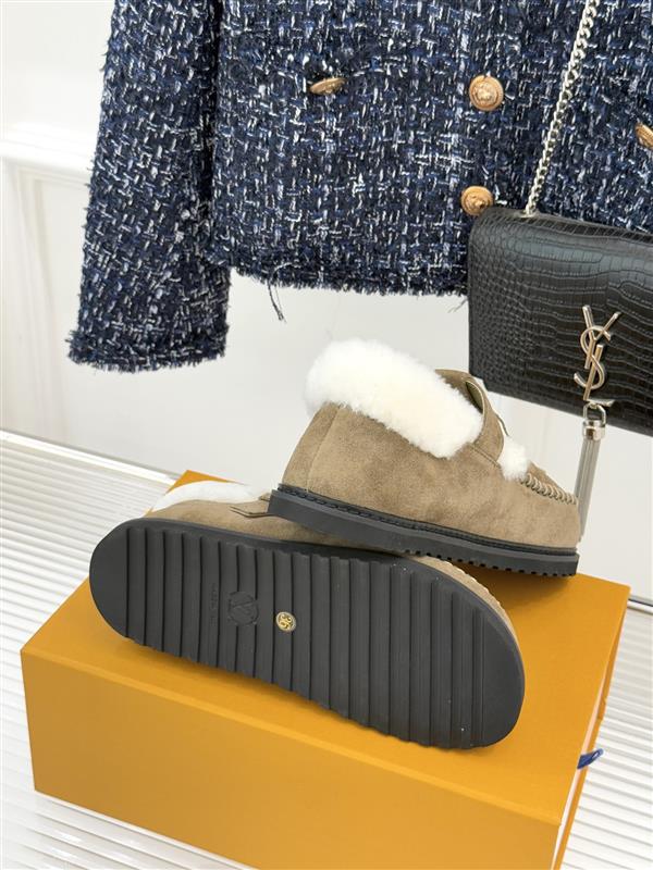 2025126113534826 310